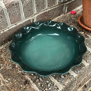 LE CREUSET PIE PAN